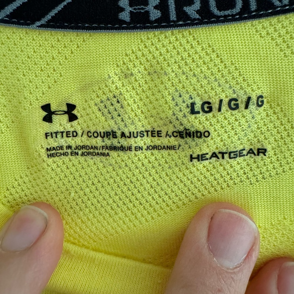Yellow T-shirt - Picture 5 of 5